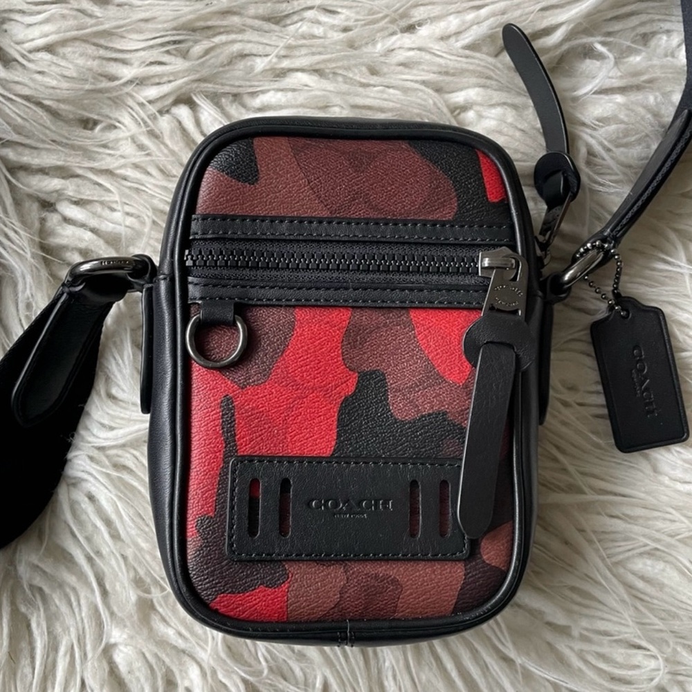 COACH Terrain Cross Body Camo Print F79910 Oxblood/gunmetal NWOT